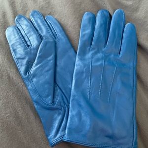 NWT blue Leather gloves - Size M/L